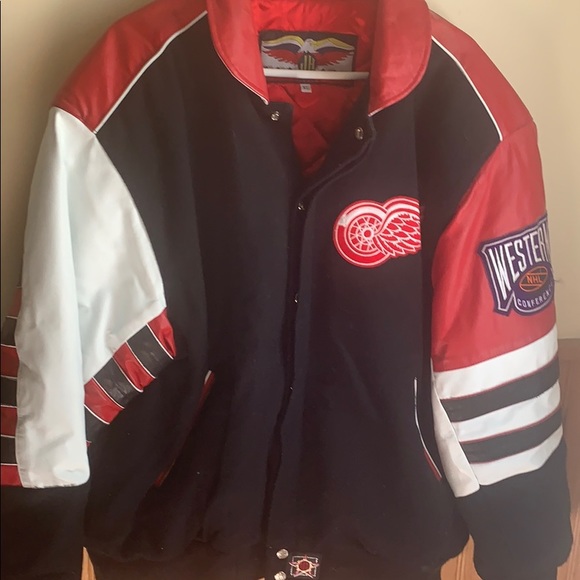 JH Collectibles Other - VINTAGE Detroit RED WINGS NHL - 1995 USA Jacket